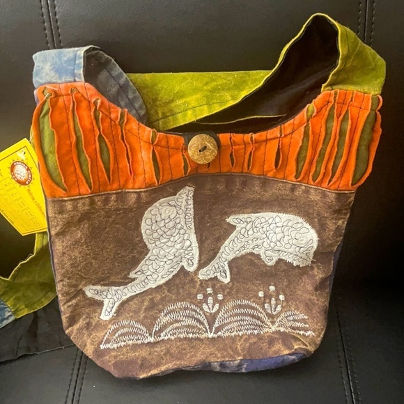 Bag​ - Picture 1 of 4